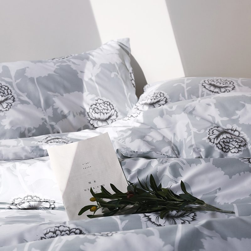 Four-Piece Bedding Set