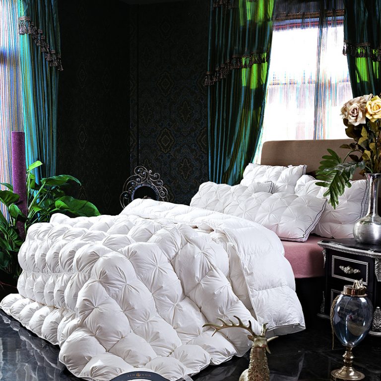 Goose Down Duvet Buy Luxury Duvet at Natural Duvet