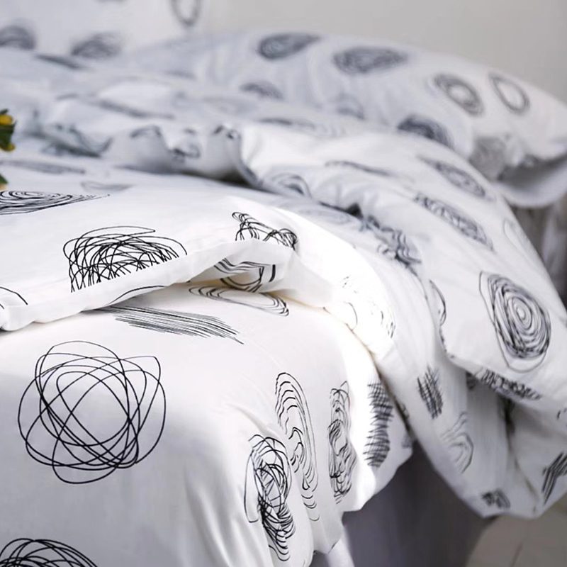 Queen Size Bedding Set