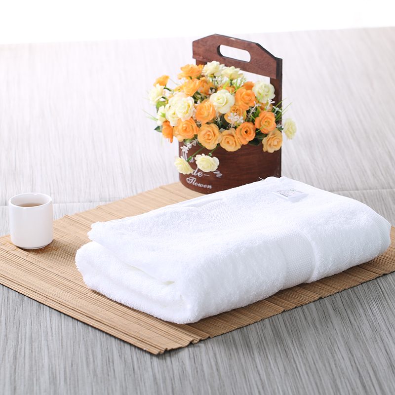 White Bath Towels Set